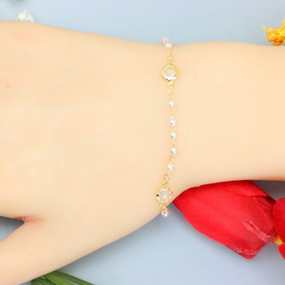 "Elegant & Trendy Bracelet, A Perfect Gift for Women, Thoughtful, EVCH1800 - Picture 9 of 10